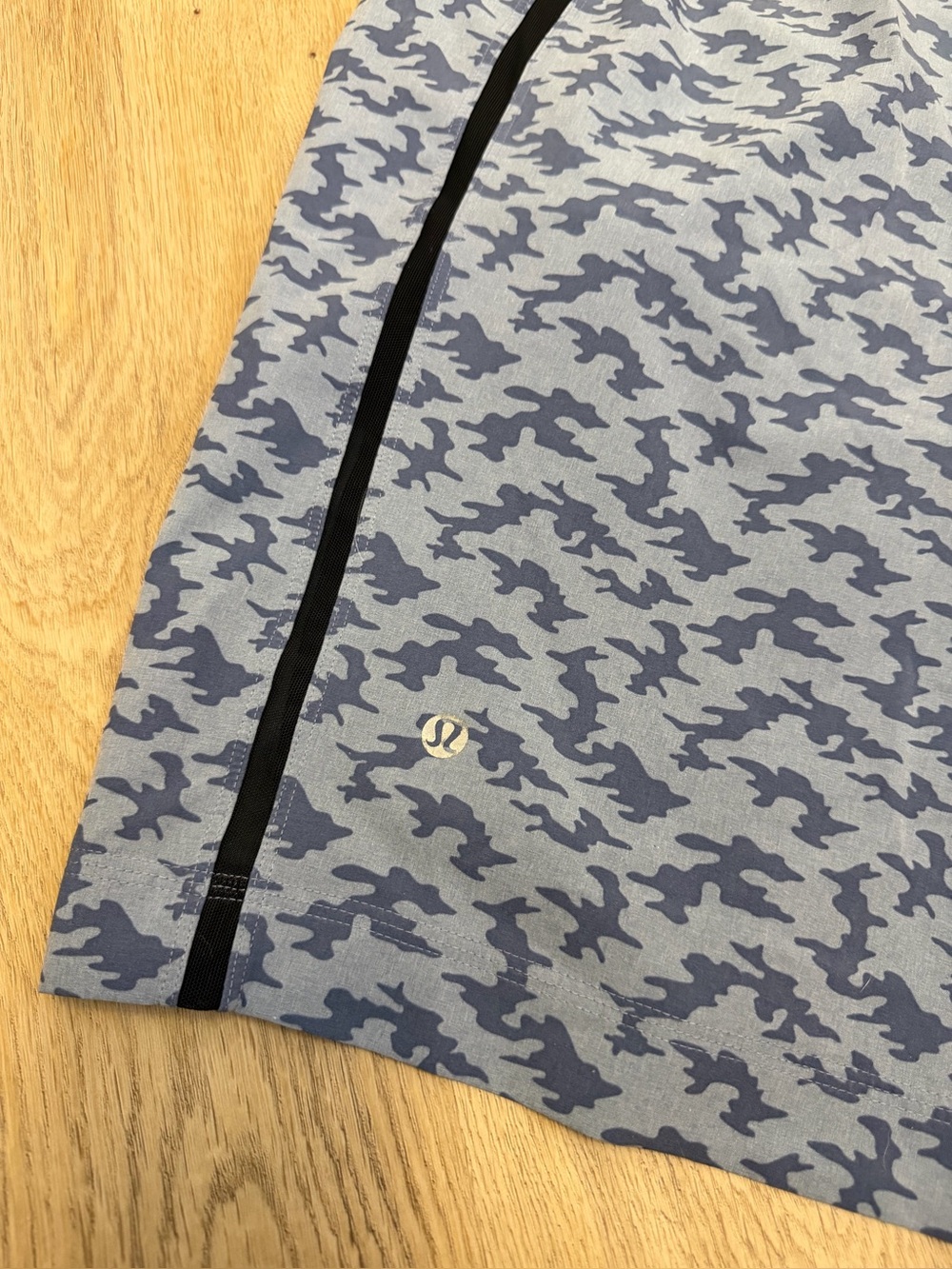 Lululemon Pace Breaker 9” Blue Camo Athletic Shorts - Picture 8 of 8